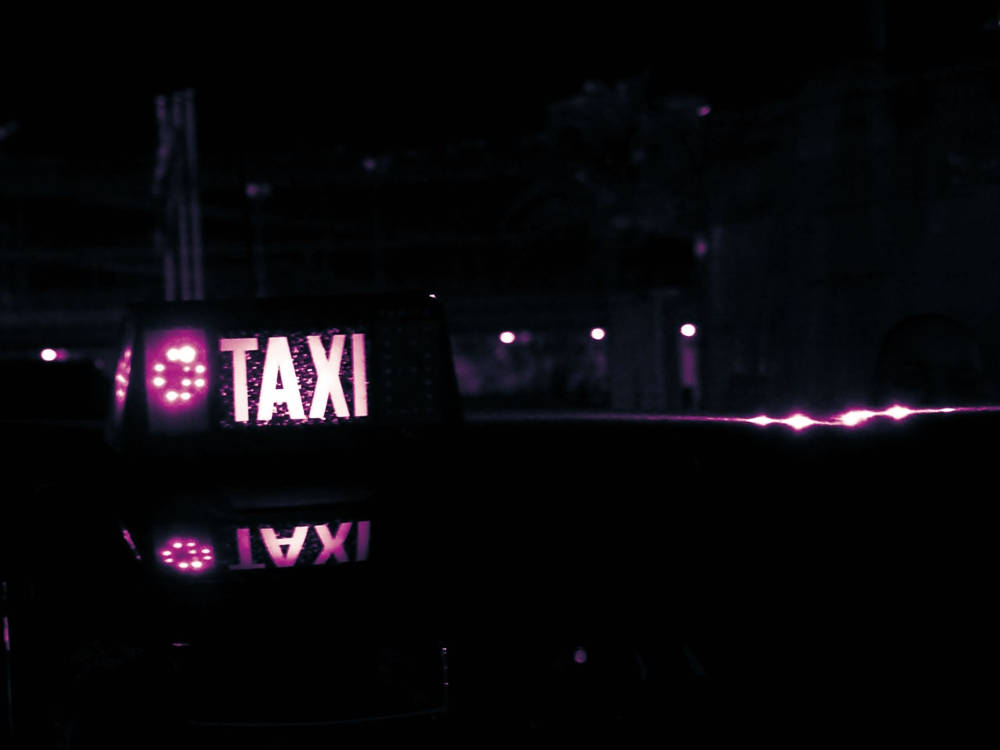 Jak wziąć taxi w Warszawie z postoju i nie przepłacić?